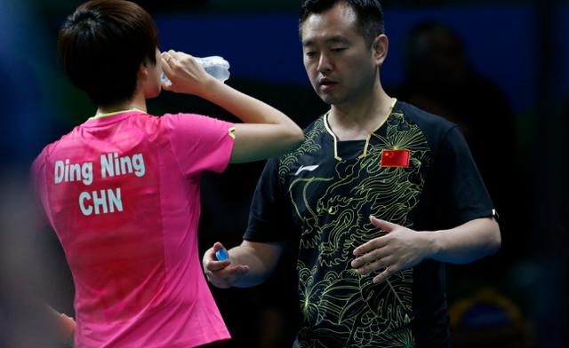 同样退赛,孔令辉对刘诗雯和丁宁的差别待遇,他更适合做主管教练