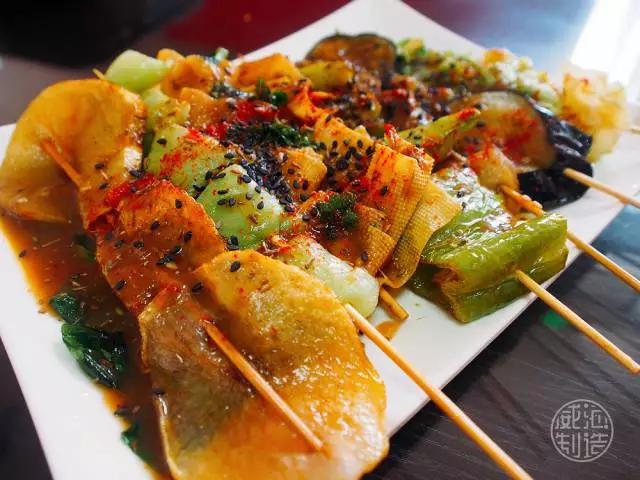 炸串里的每一滴油都藏着山东人的口水