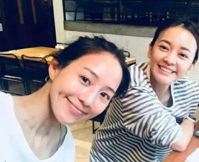 张钧甯和陈意涵无互动,被媒体渲染成友情决裂,双方掐点晒图辟谣