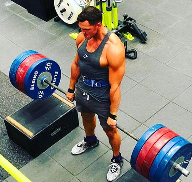 手臂无力提不起重量尝试这4个动作帮你增长力量