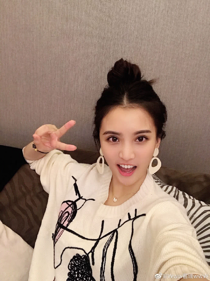 赵继伟太有口福,演员女友一次烧7个菜|王君瑞|赵继伟|口福_新浪新闻