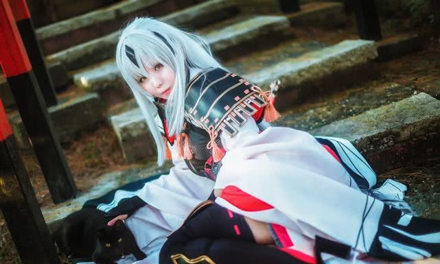 《fate》长尾景虎cos,小姐姐这气质,我感觉可以1挑5