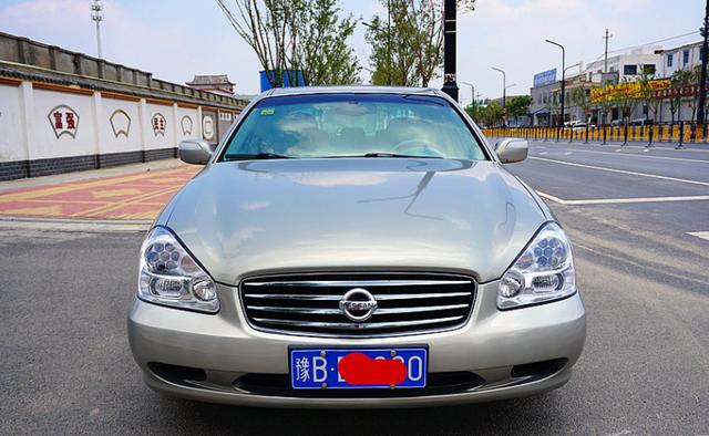 05年花80万买到的日产西玛,如今仅值4万元,河南老板晒出其座驾