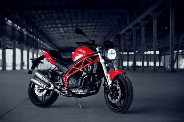 高性价比国产复古街车,赛科龙rz3升级而来,颜值在线,动力可靠