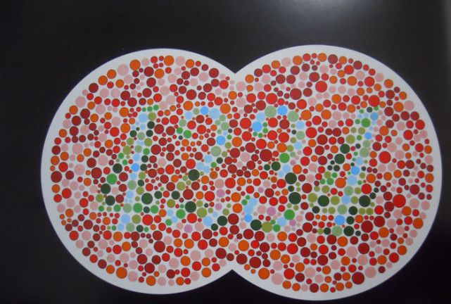 首先就是,在第一幅图中我们能够看到两种颜色,一种颜色是红色,另外一