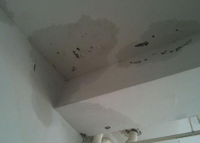 卫生间装修,渗水了怎么办?是要拆地面重新做吗?查找原因最关键