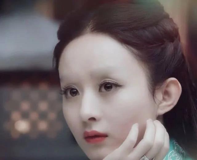 当女明星没有了眉毛,范冰冰最丑?杨颖,丽颖,鞠婧祎让人意外!