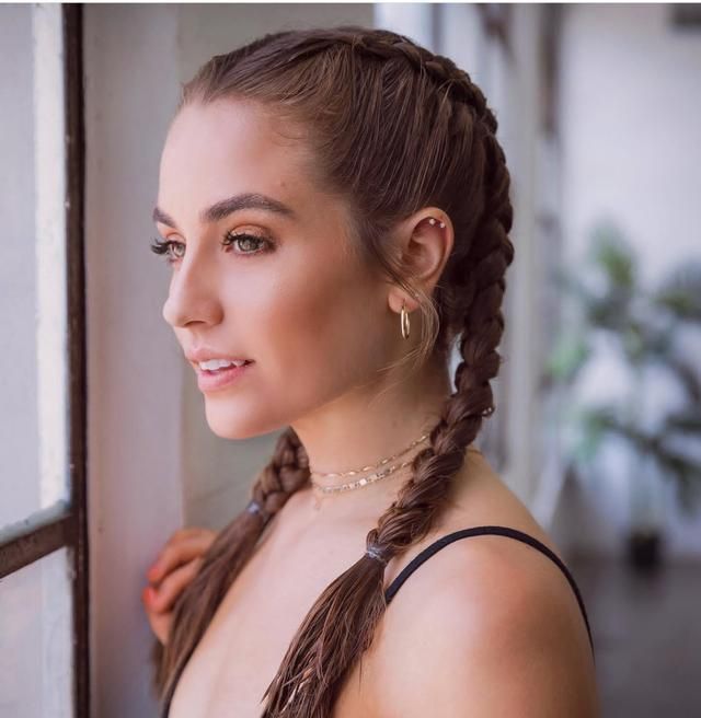 nba2k美女主播瑞秋!甜美气质的邻家女孩!