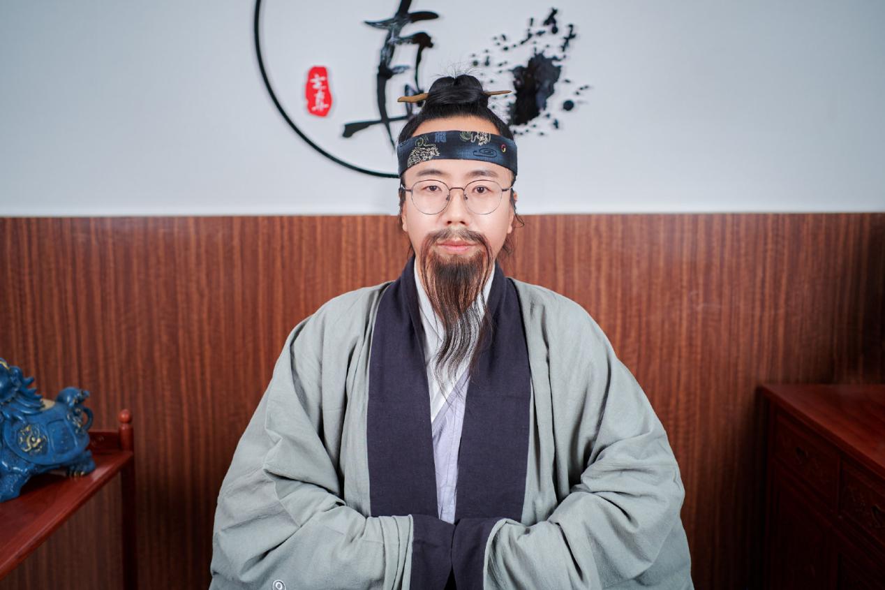 却只给中国捐15万,他的回应让人无言以对|疫情|梁兴扬|道士_新浪新闻