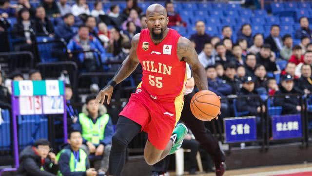 解读吉林队小外援琼斯,本赛季攻守状态俱佳,将球队扛在了肩上