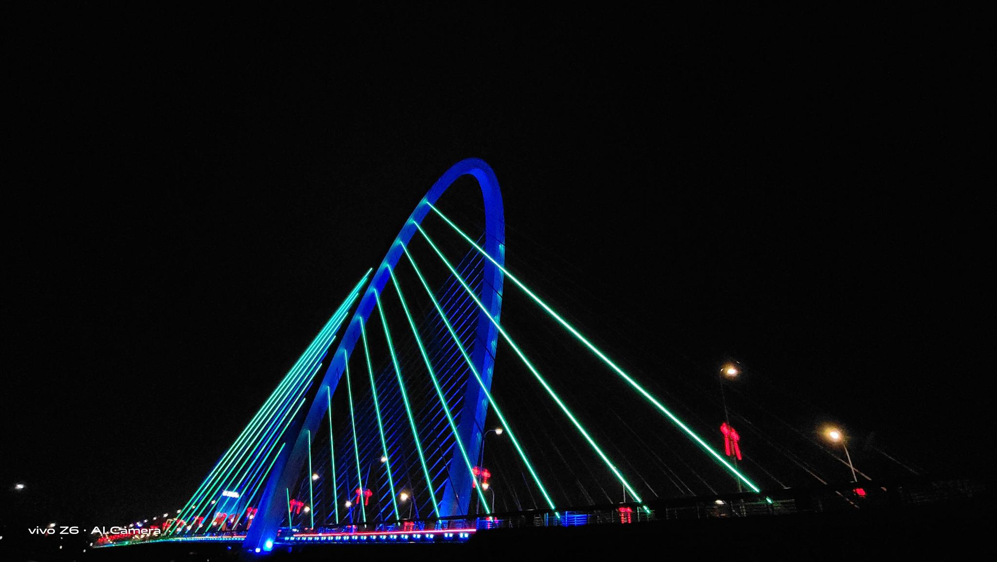 实用性评测：超小开孔，双模5G！vivo Z6带你享受全民5G网络！