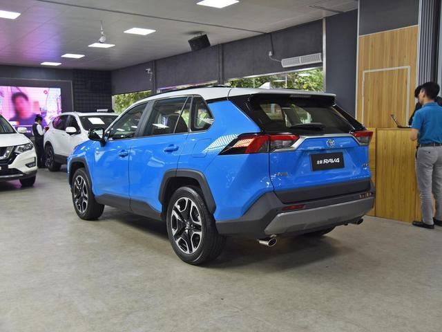 问鼎SUV投诉榜冠军，RAV4荣放该何去何从？