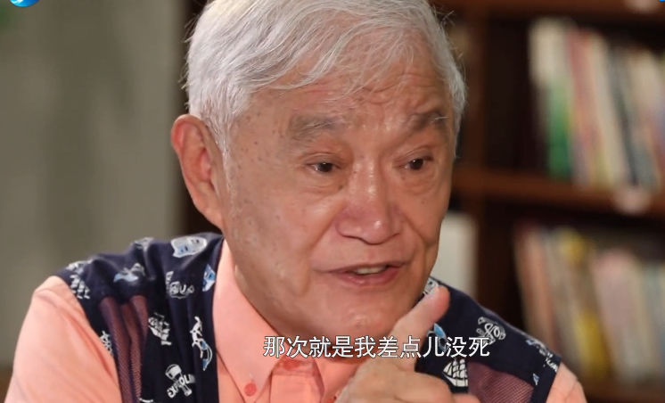 牛犇与妻子年轻时合影首曝光孙女出镜颜值高却不做演员家教严