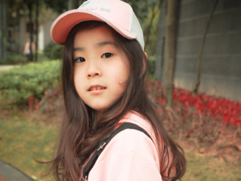 有种公平式遗传叫哈琳上帝吻了妹妹的脸也眷顾了姐姐的颜