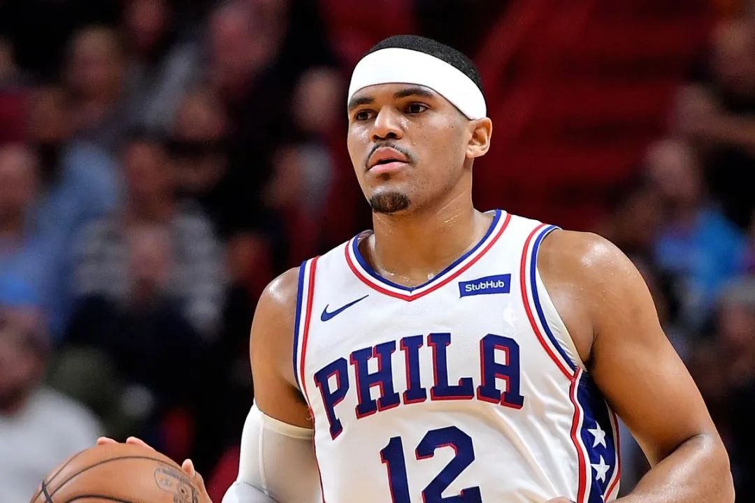 76人前锋亲笔信,致敬中国英雄!球迷:你是历史第一前锋!