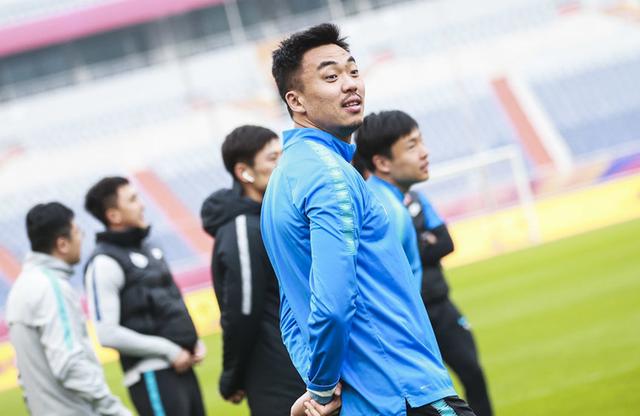 大连队长难产!哈姆西克or大丹?贝帅可考虑1将 曾在场下歪脖瞪眼