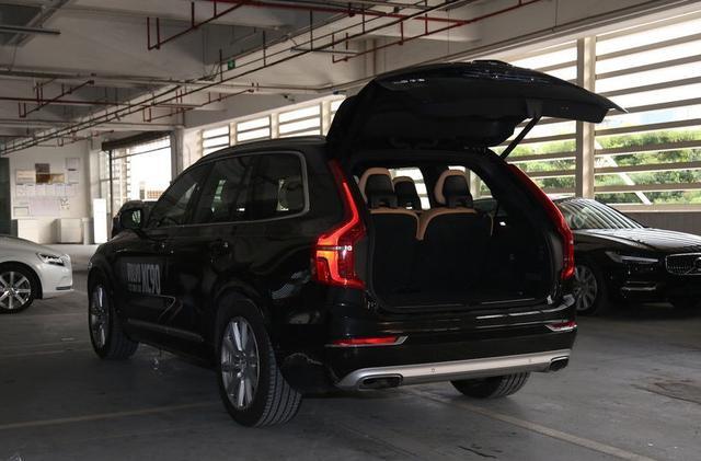 最惨大型豪华SUV！沃尔沃XC90价格崩盘，真是2.0T引发的惨案？