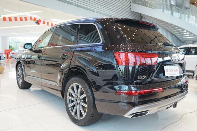 最惨大型豪华SUV！沃尔沃XC90价格崩盘，真是2.0T引发的惨案？