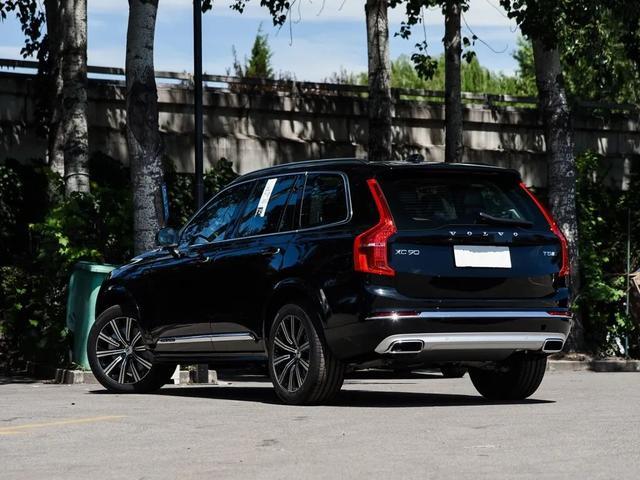 最惨大型豪华SUV！沃尔沃XC90价格崩盘，真是2.0T引发的惨案？