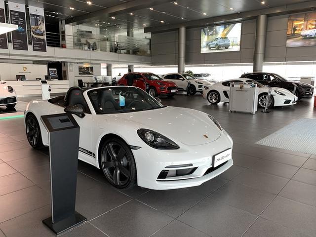 探访保时捷4s店卡宴优惠超10万macan优惠7万718现车少