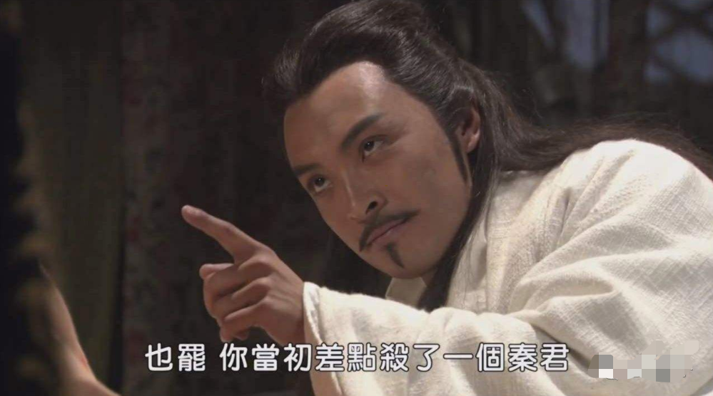 富大龙:在一群人的狂欢中,保持一个人的孤单