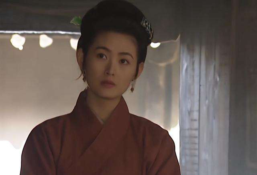 被称"最美潘金莲"的王思懿,和丁海峰传绯闻,结婚13年没有孩子