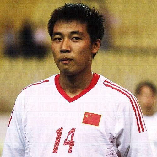 张亚林:“超白金一代”主力国脚,大连八冠功臣,28岁患癌离世