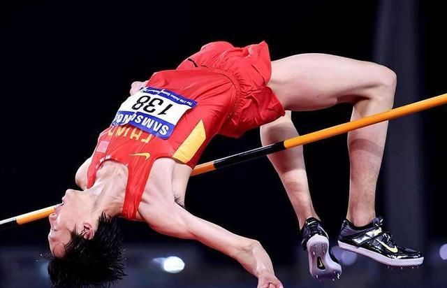 名将张国伟宣布退役,他曾说要做第一个跳过2米40的黄种人