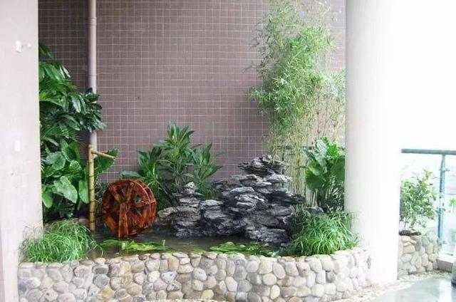 还买啥鱼缸,在阳台上砖砌一个鱼池,漂亮又拉风!