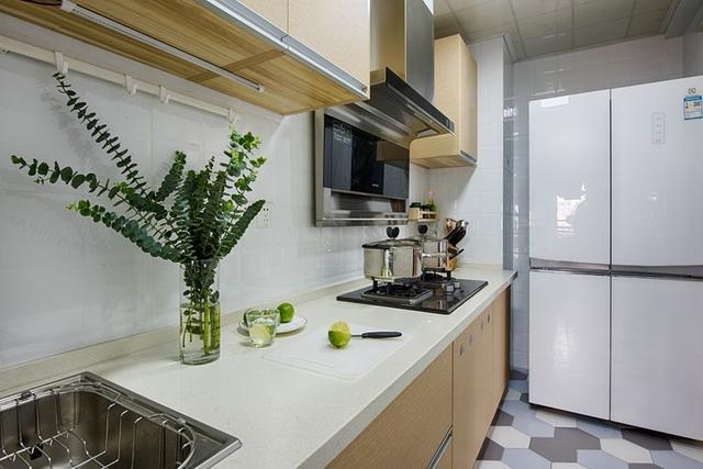 过几天就要去领证了,感谢两边爸妈给我们准备的婚房,好看、幸福