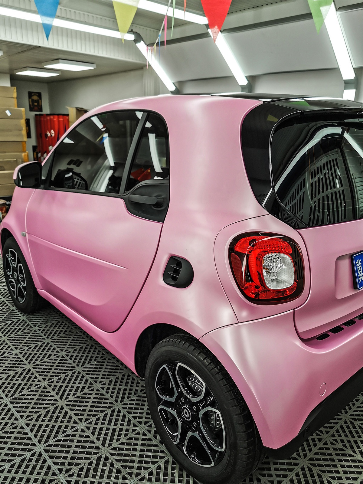 奔驰smart车身改色电光樱花粉 rg瑞集改色膜河北石家庄加盟