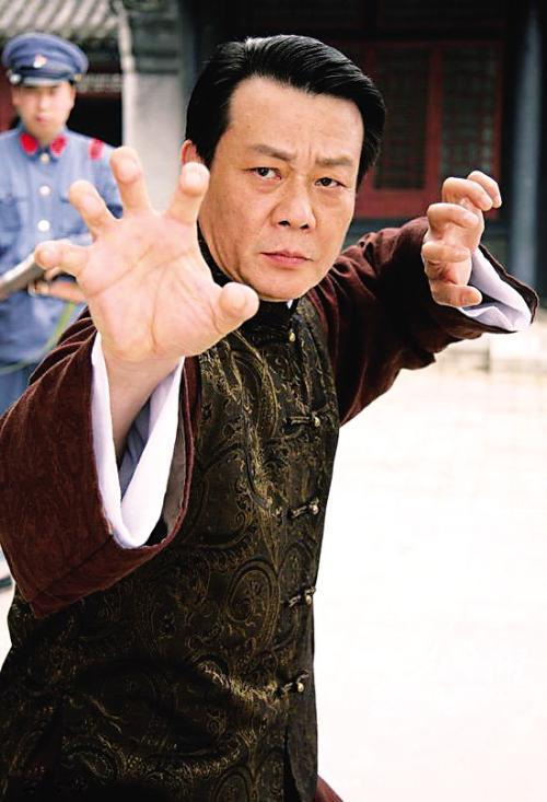 有老爷专业户称号的寇世勋如今65岁其两位妻子同住屋檐下