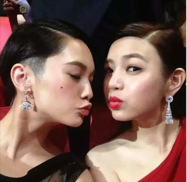 杨丞琳晒与陈妍希合照姐妹情深如今两人都是安徽媳妇