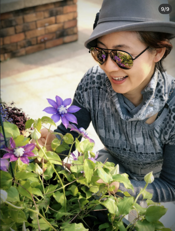 范明厉玲结婚多年,范明待继子视如己出,继子毕业后也是年少有为,女儿