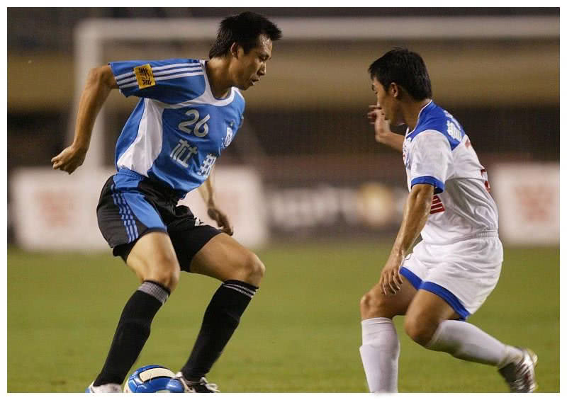 张亚林:“超白金一代”主力国脚,大连八冠功臣,28岁患癌离世