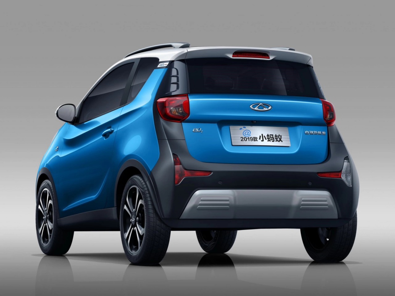 荣威微型电动车科莱威能否打破小蚂蚁的枷锁