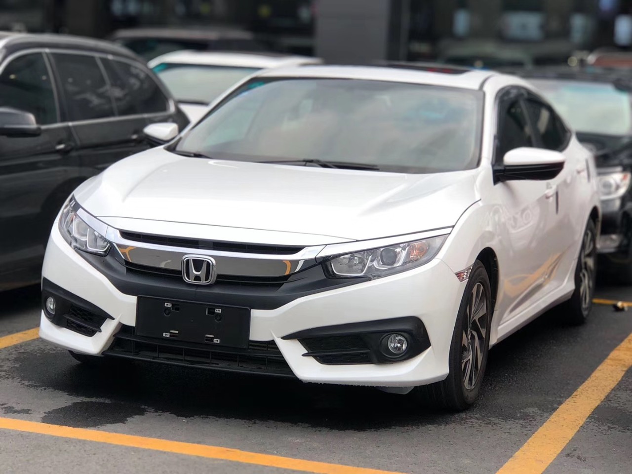 紧凑型车王者本田十代思域,如今变成改装重灾区,两厢版即将上市