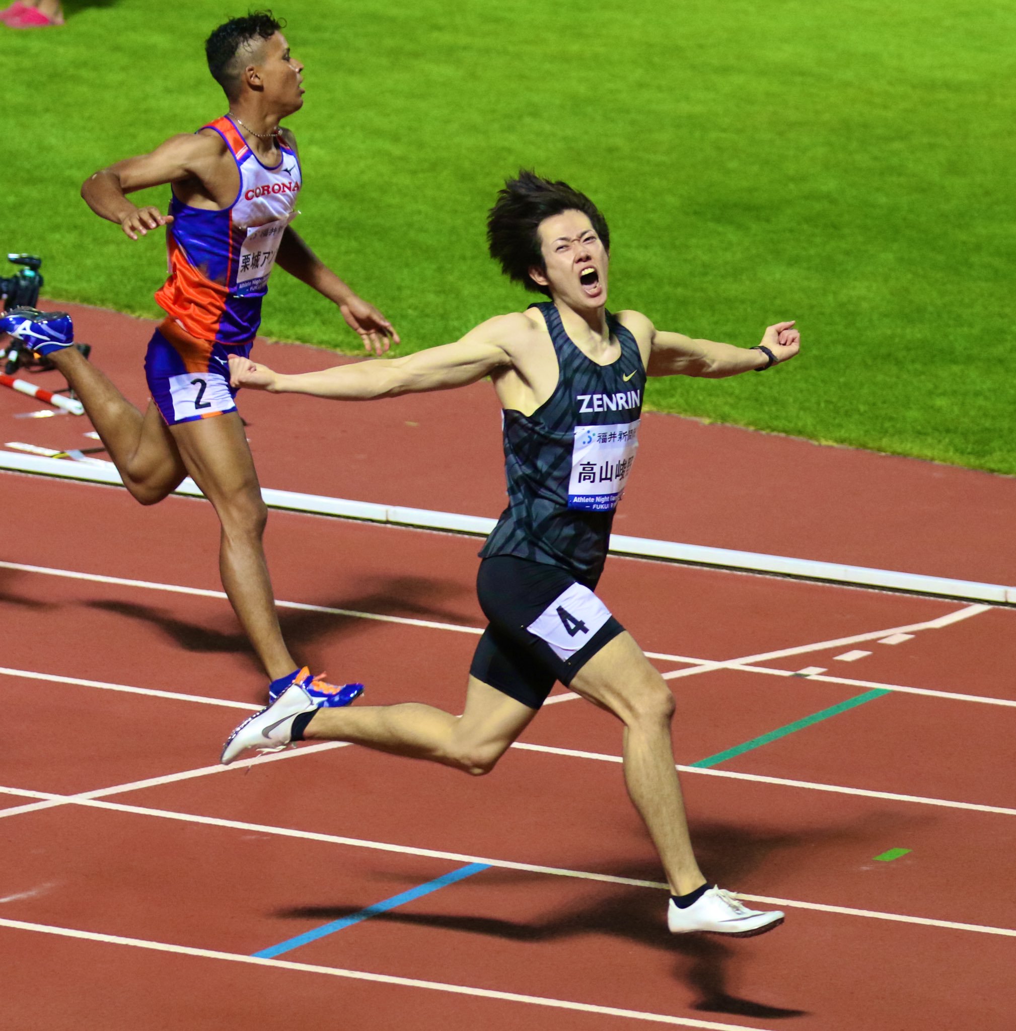 第四 李彤(中国) 13秒25中国上海名将李彤在1994年奥地利比赛跑出13秒