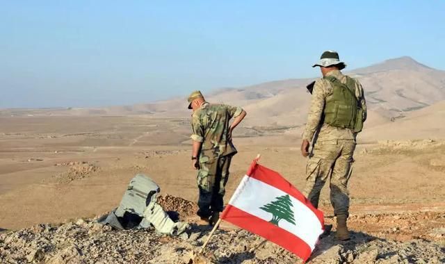 虽然黎巴嫩是一个小国,但是拥有自己的武装部队,由陆军,空军和一支