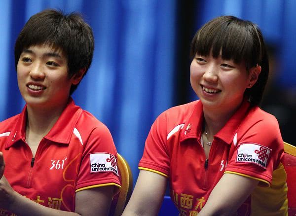 与王皓相恋被开除,嫁乒乓冠军生两娃,女儿天赋高|范瑛|国乒|王皓_新浪