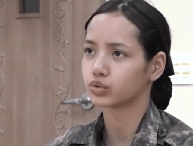 lisa称自己素颜很吓人,在节目组被迫卸妆后,网友:我也想吓人