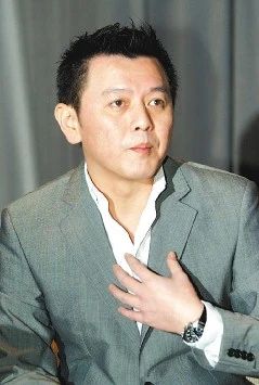 吴倩莲和他分手,娶嫩妻难改家暴终离婚|庹宗华|吴倩莲|师奶杀手_新浪