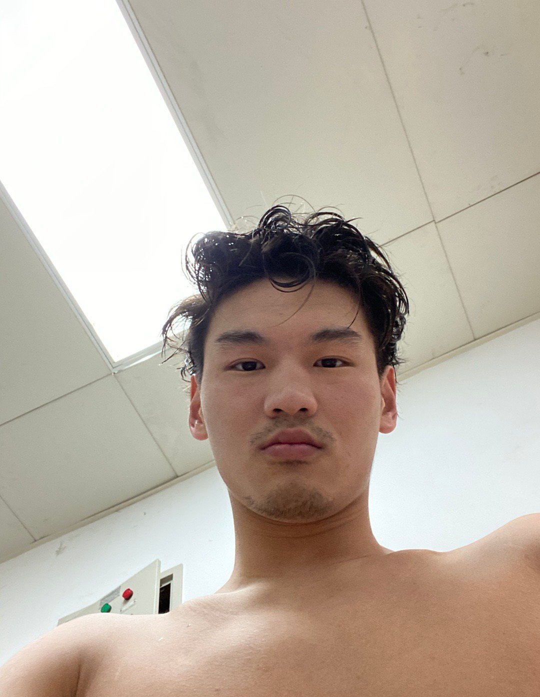 游泳,徐嘉余更新微博,内容令人揪心,疑似压力大到崩溃了,心疼