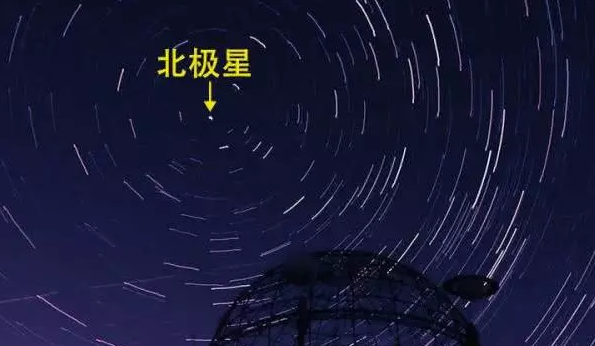 太阳带着地球每秒狂奔240公里,为何夜晚星空看起来却变化不大?