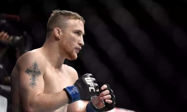 就在今天,ufc官方公布了ufc249的对战表,正式确定贾斯汀~加瑟基对阵