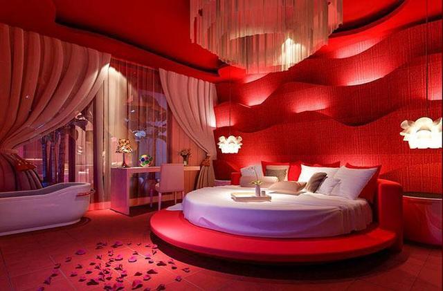 为什么情侣酒店的房间都用圆床?并不只是因为好看,其实套路很深