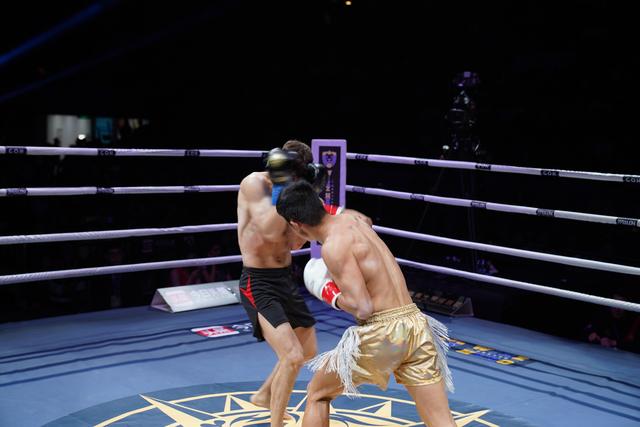 大圣邓泽奇面对强敌疯狂出击技战术完美呈现