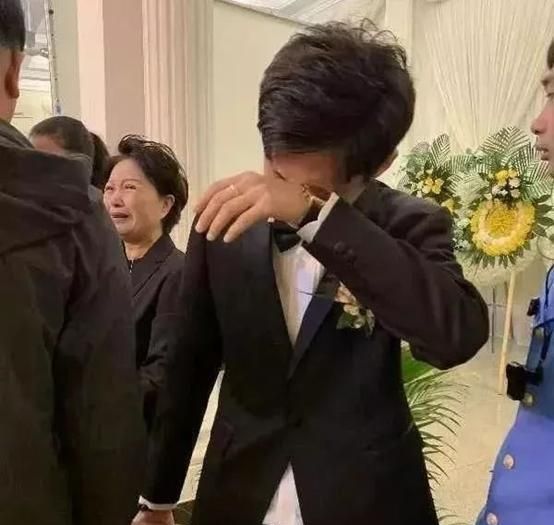 援鄂护士张静静去世,丈夫援非未能赶回:有些爱,永远不会消失