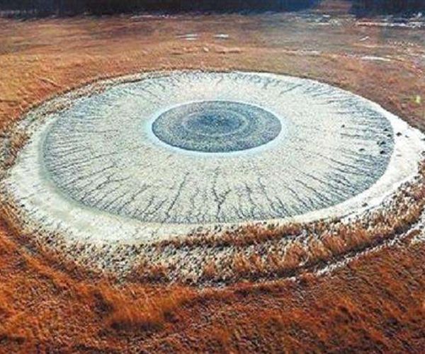 世界最恐怖的火山,被称为"地球之眼",犹如外星人信号基地!