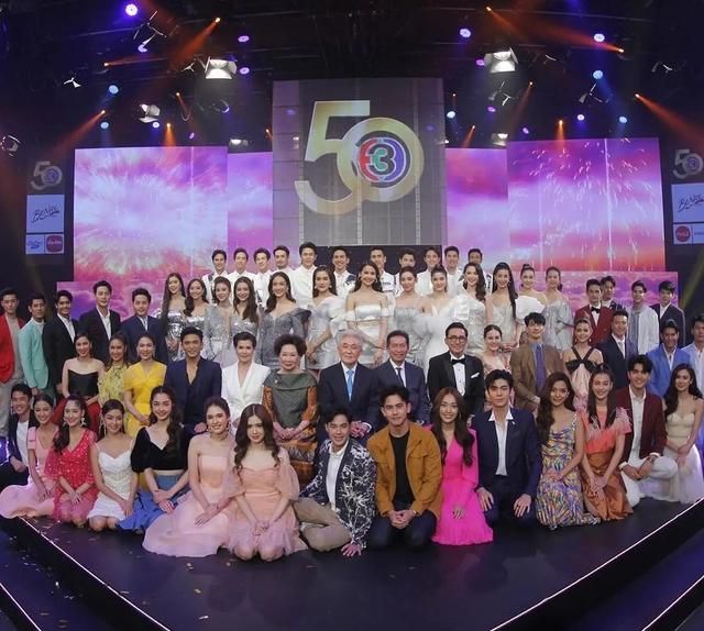 泰国3台举行50周年台庆,帅哥美女齐聚|三台|泰国|泰星_新浪新闻
